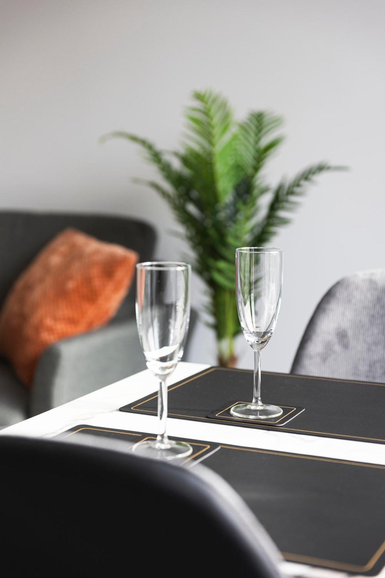 44 Apartments - Modern, Gemuetlich, Wlan, Balkon, Stellplatz 伍珀塔尔 外观 照片